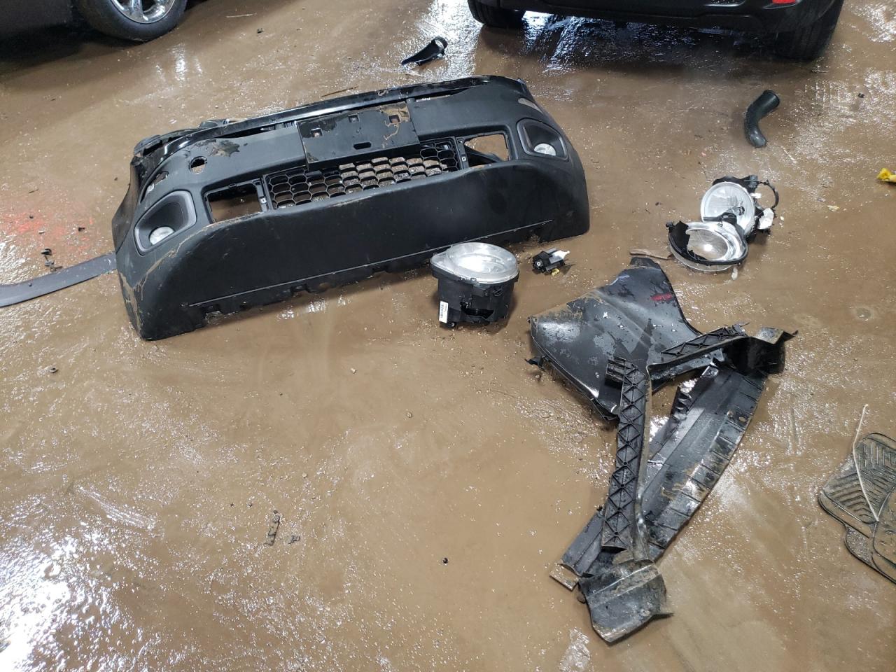 2015 Jeep Renegade VIN ZACCJABT5FPC25184 Copart auction photo, front end / minor dent/scratches damage thumbnail 12
