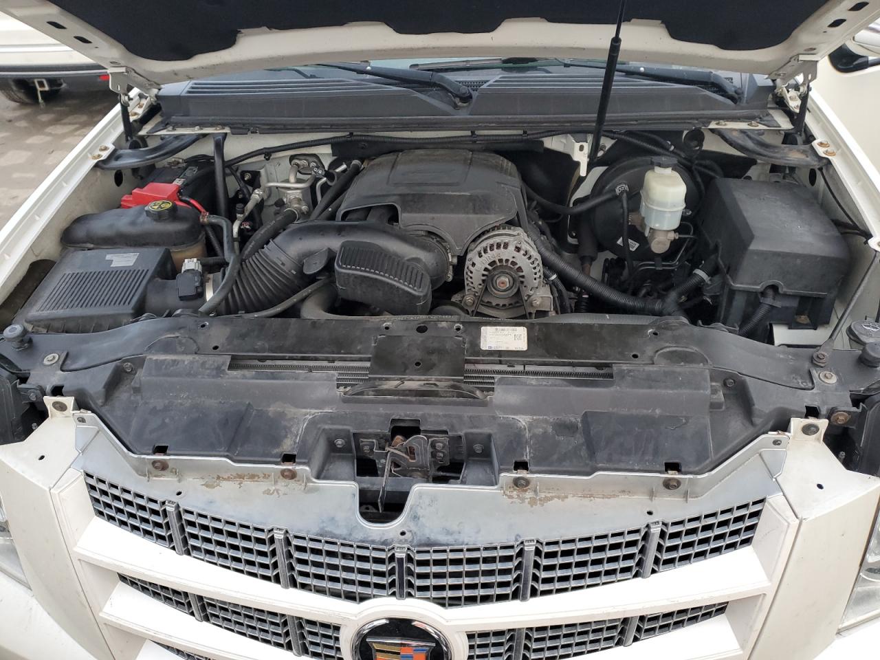 2014 Cadillac Escalade VIN 1GYS4JEF6ER195969 Copart auction photo, minor dent/scratches damage thumbnail 12