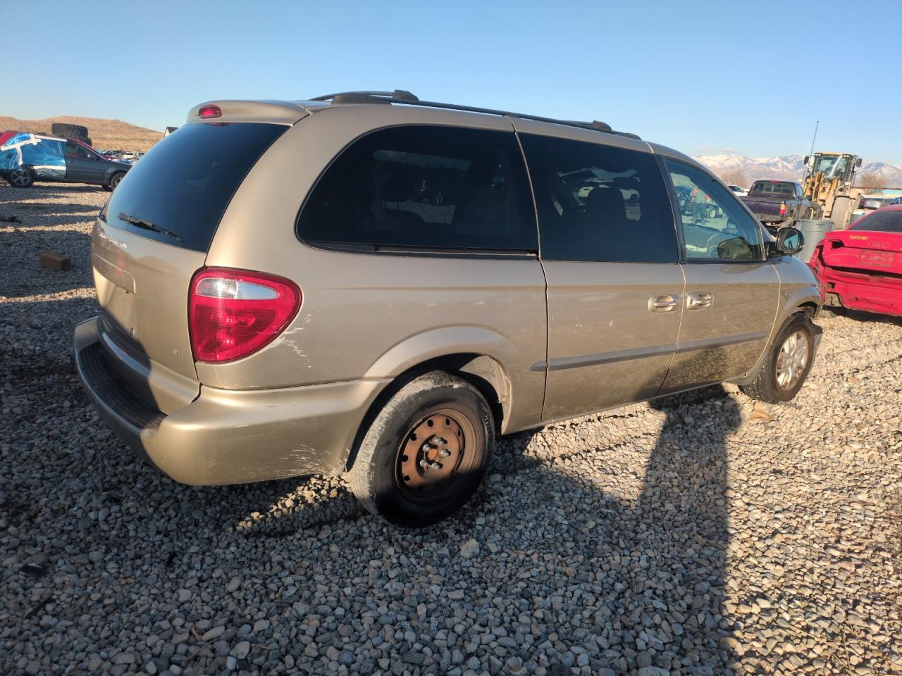 2002 Dodge Caravan VIN 1B4GP34302B645641 Copart auction photo, front end damage thumbnail 3