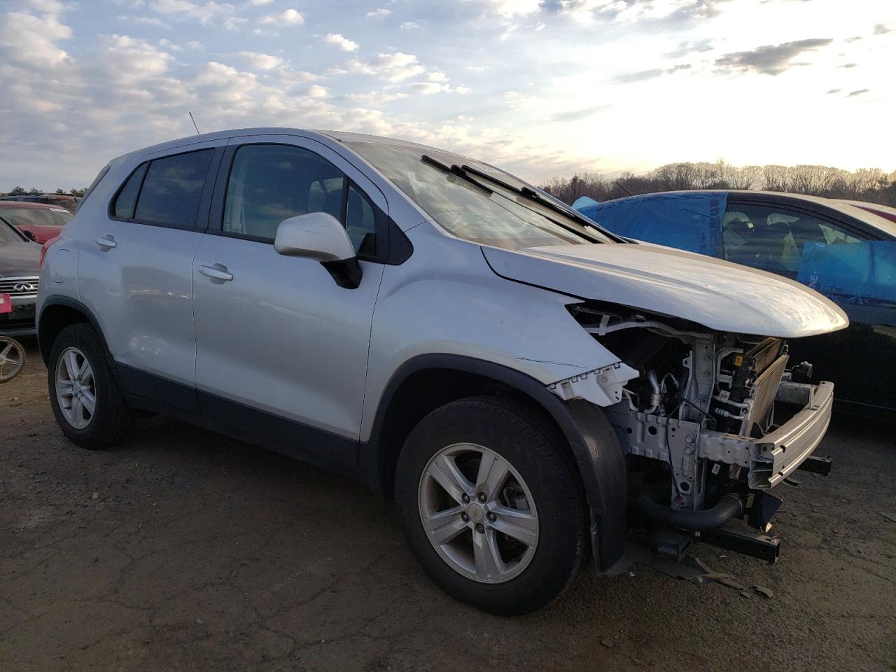 2020 Chevrolet Trax VIN KL7CJNSBXLB324150 Copart auction photo, front end / mechanical damage thumbnail 4