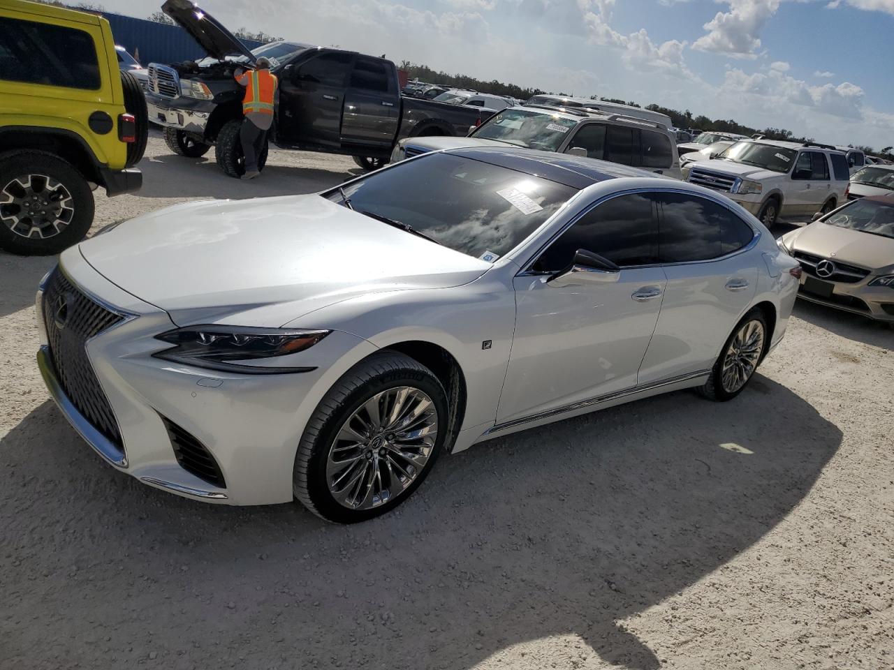 2018 Lexus LS VIN JTHB5LFF3J5004327