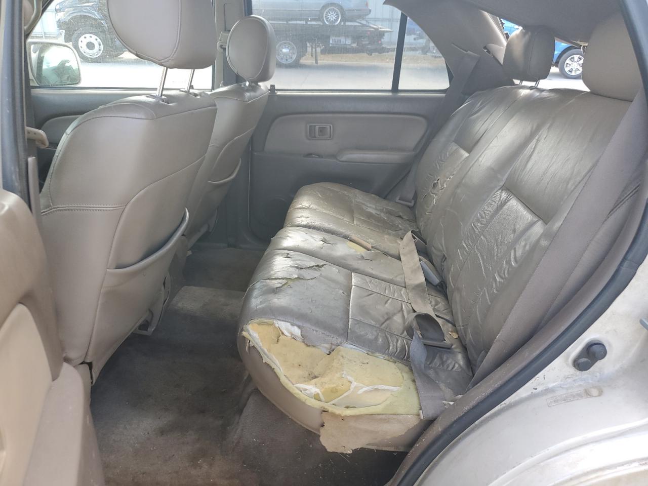 1999 Toyota 4Runner VIN JT3GN87R8X0100588 Copart auction photo, all over damage thumbnail 11