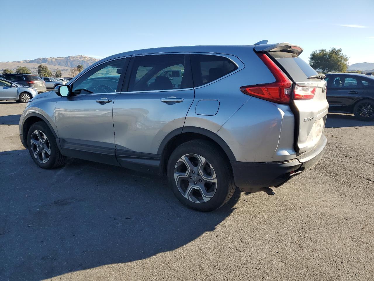 2018 Honda CR-V VIN 7FARW2H88JE021603 Copart auction photo, rear end damage thumbnail 2