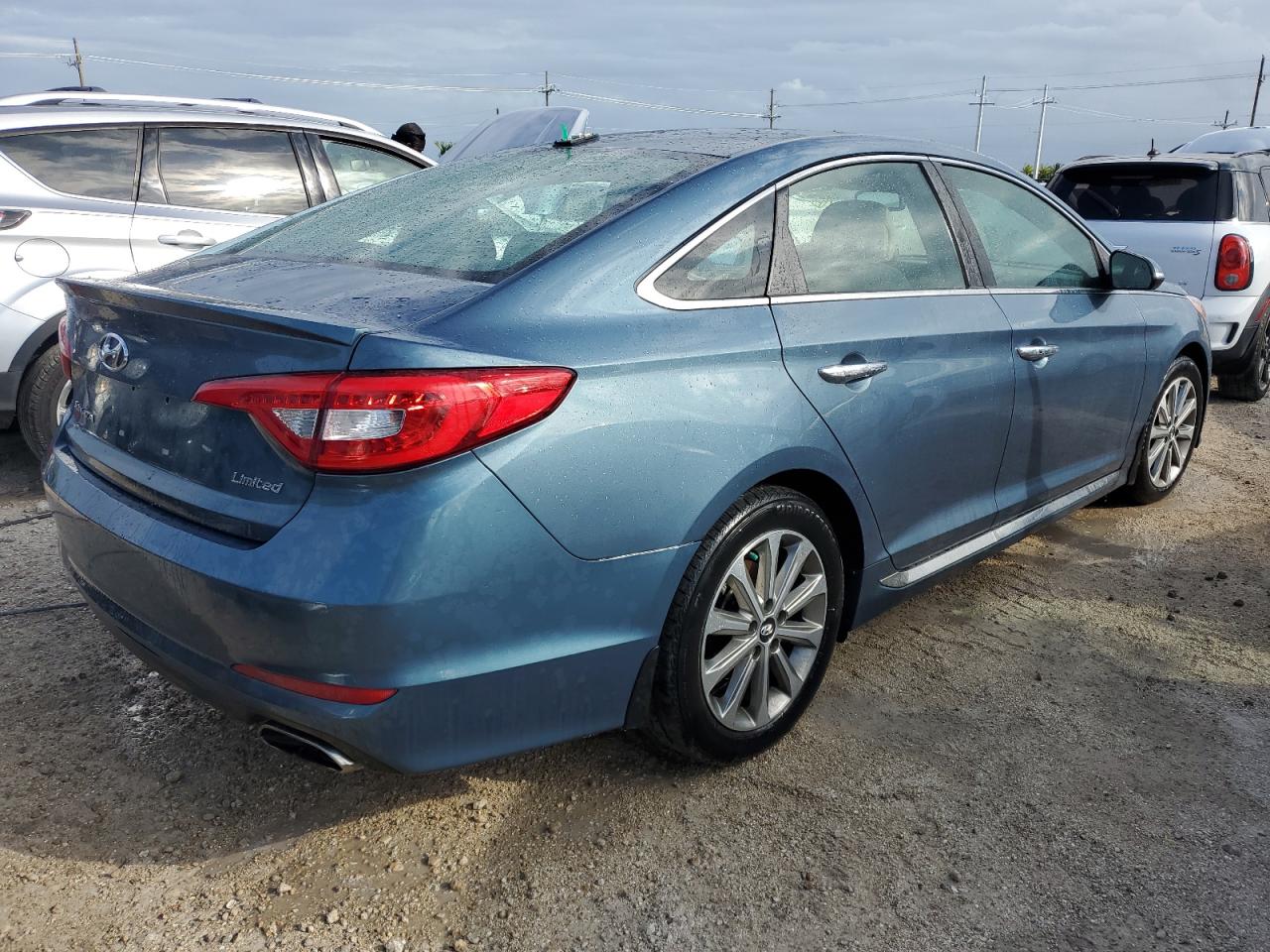 2016 Hyundai Sonata VIN 5NPE34AF3GH324192 Copart auction photo, water/flood damage thumbnail 3