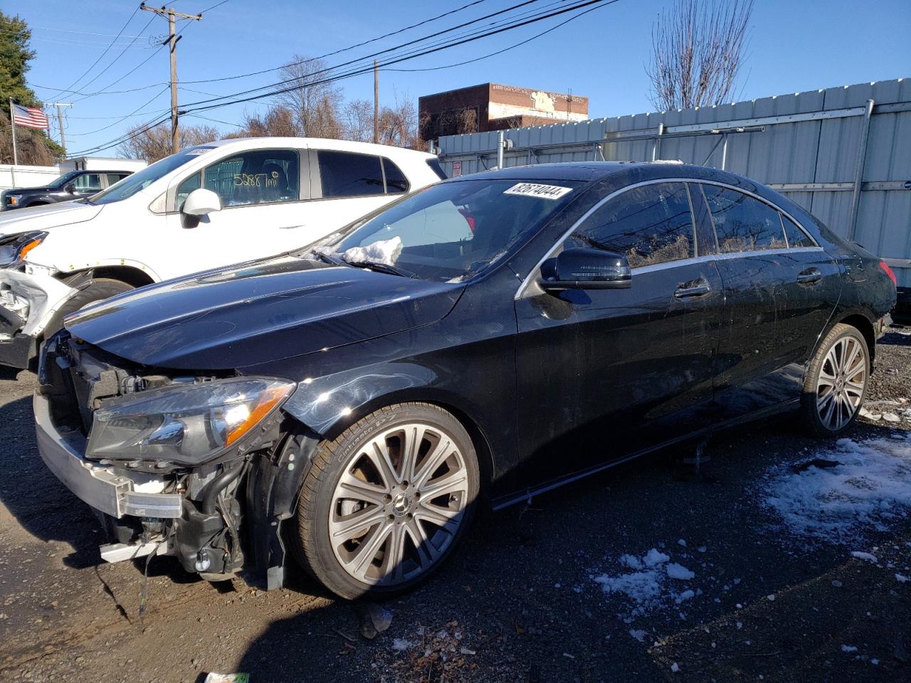 2018 Mercedes-Benz CLA-klasse VIN WDDSJ4GB3JN566331