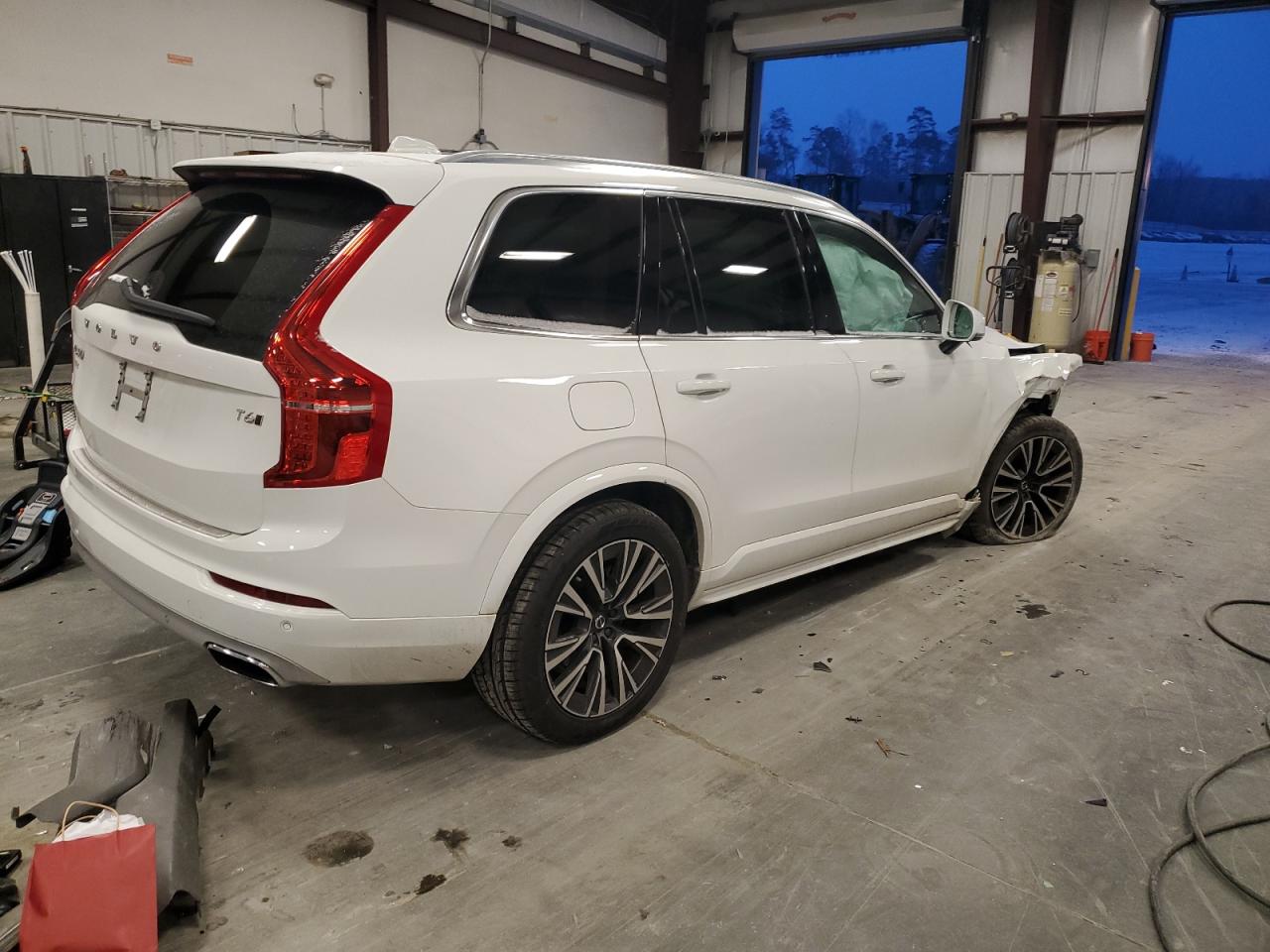 2020 Volvo XC90 VIN YV4A22PK2L1546246 Copart auction photo, front end damage thumbnail 3