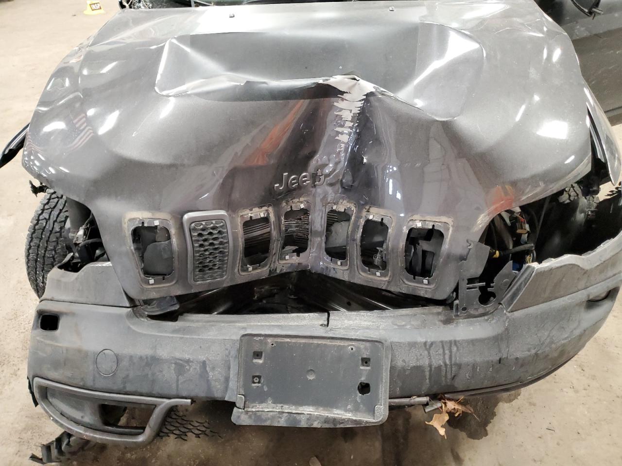 2020 Jeep Cherokee VIN 1C4PJMBNXLD533689 Copart auction photo, all over damage thumbnail 13