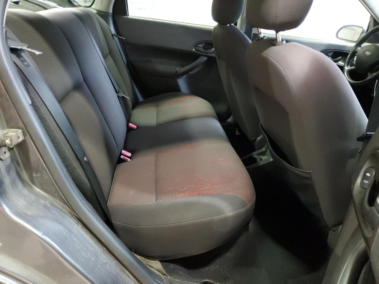 2005 Ford Focus VIN 1FAFP38Z95W110744 Copart auction photo, side / undercarriage damage thumbnail 10