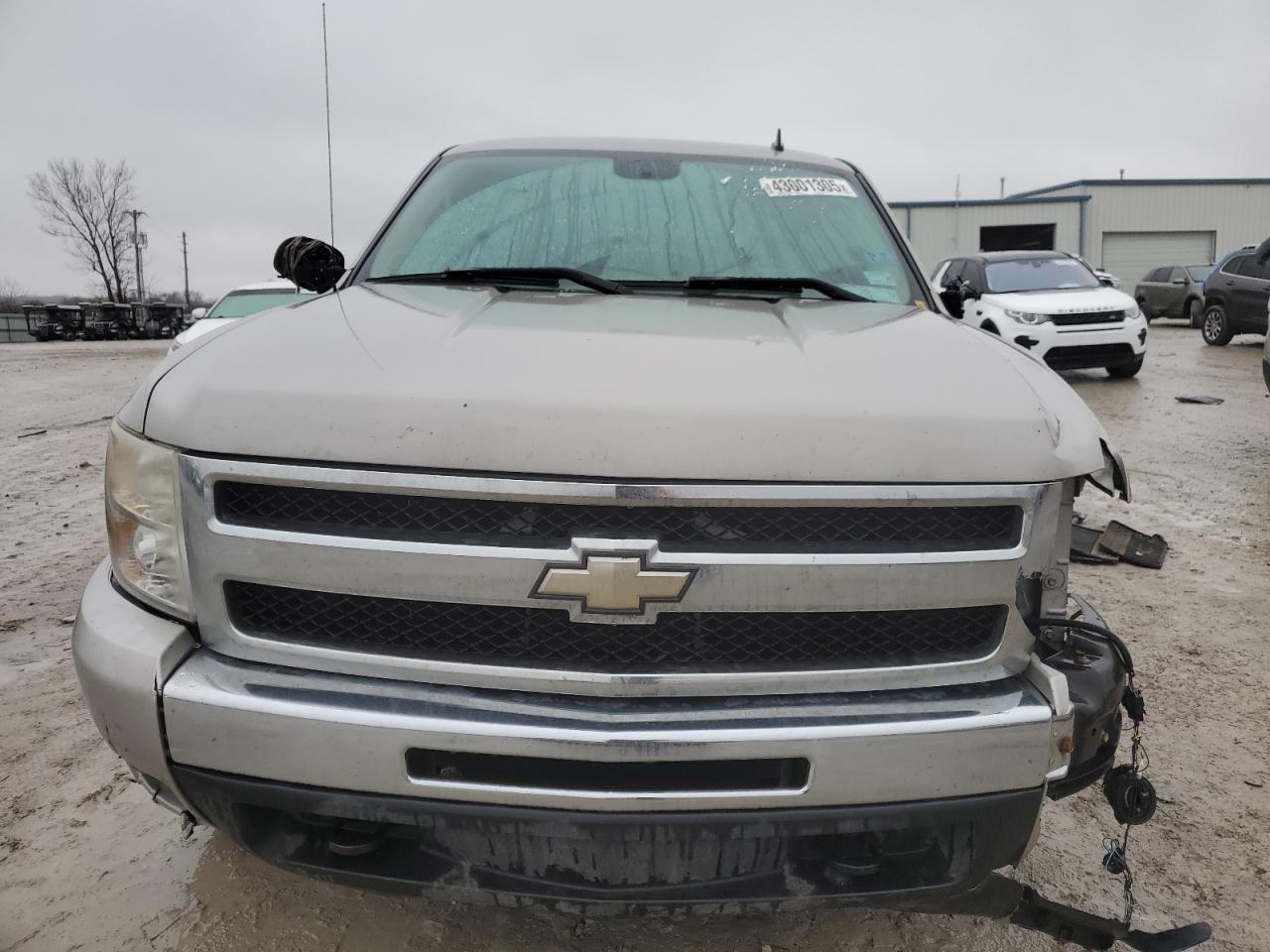 2009 Chevrolet Silverado VIN 1GCEK29009Z255206 Copart auction photo, all over damage thumbnail 5