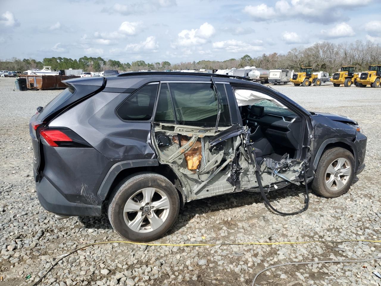 2021 Toyota RAV 4 VIN 2T3P1RFV4MC232431 Copart auction photo, rollover damage thumbnail 3