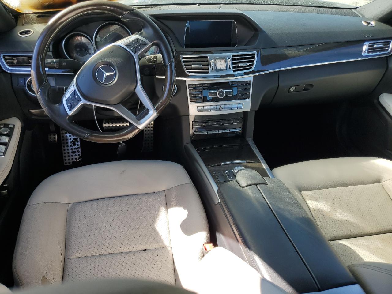 2014 Mercedes-Benz E-klasse VIN WDDHF5KBXEA974590 Copart auction photo, front end / burn - engine damage thumbnail 8