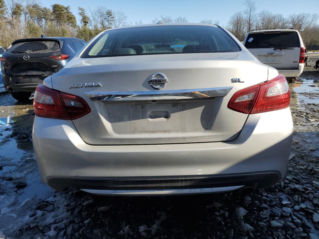 2018 Nissan Altima VIN 1N4AL3AP3JC170397 Copart auction photo, front end damage thumbnail 6
