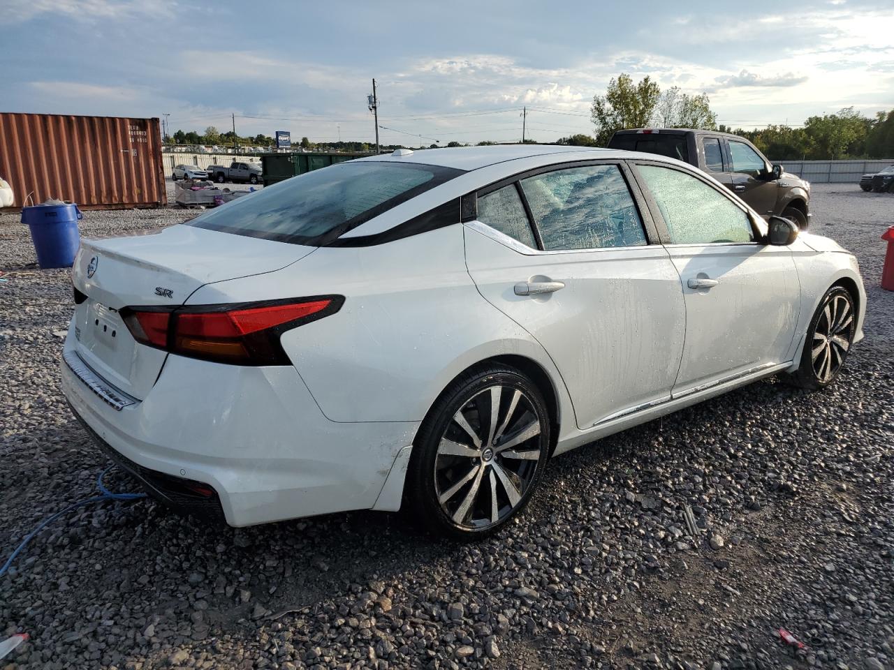 2020 Nissan Altima VIN 1N4BL4CV5LC132131 Copart auction photo, side / front end damage thumbnail 3
