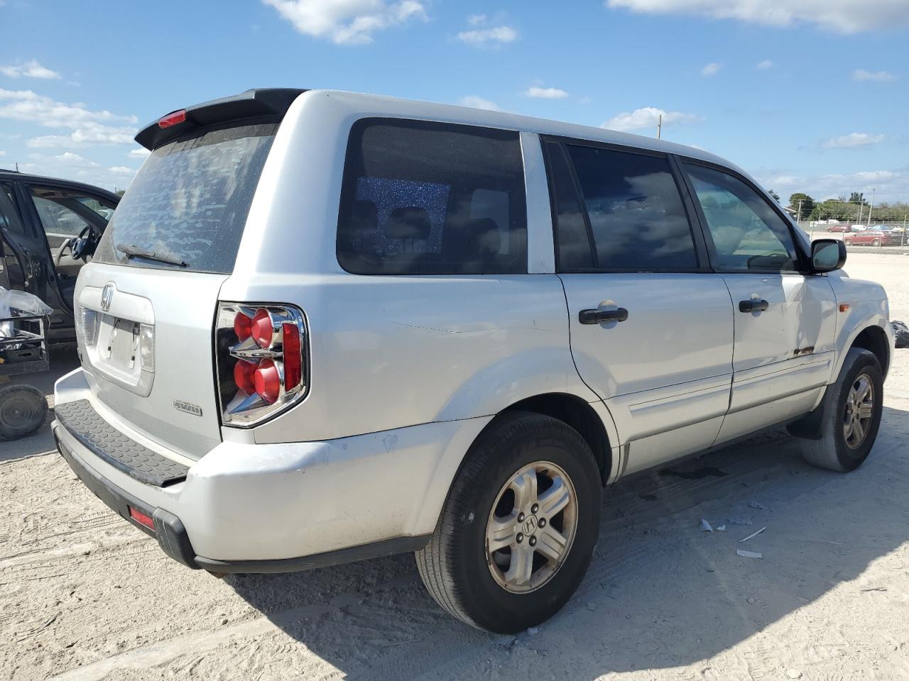 2006 Honda Pilot VIN 5FNYF18116B021101 Copart auction photo, side / minor dent/scratches damage thumbnail 3