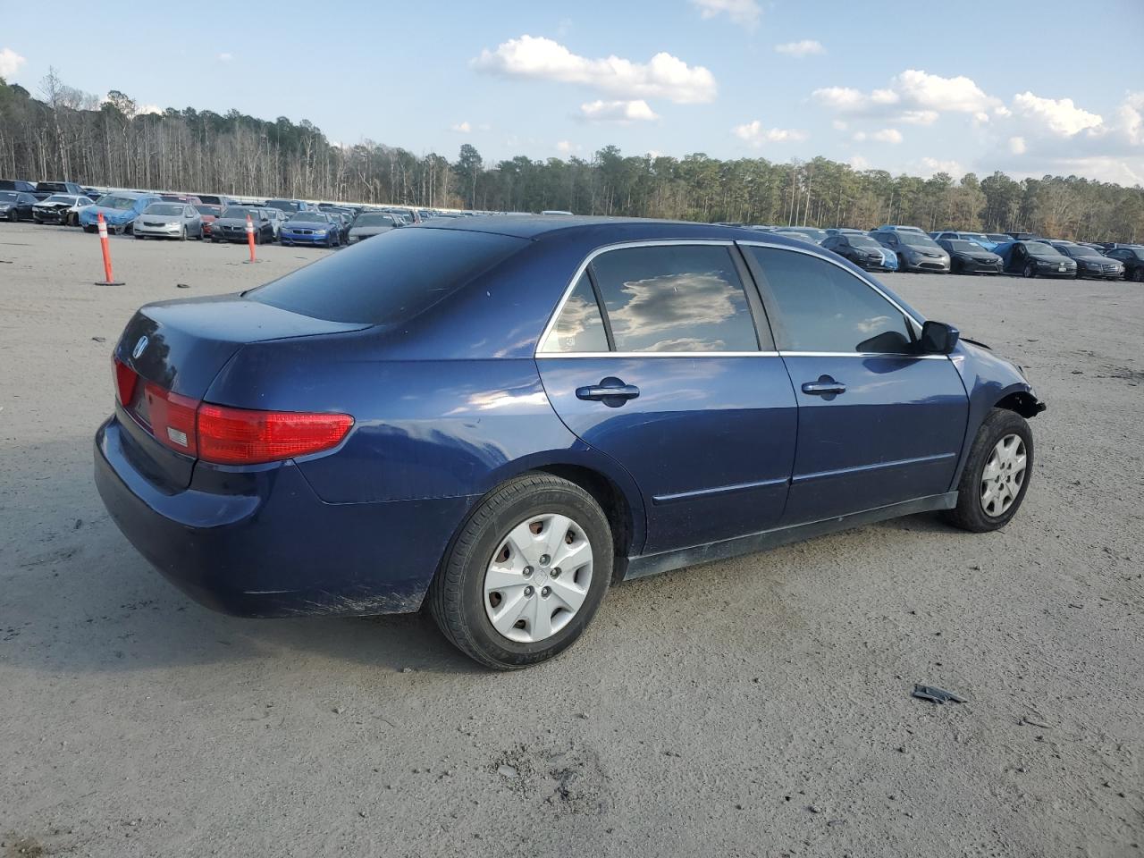 2003 Honda Accord VIN 1HGCM56303A081632 Copart auction photo, front end damage thumbnail 3