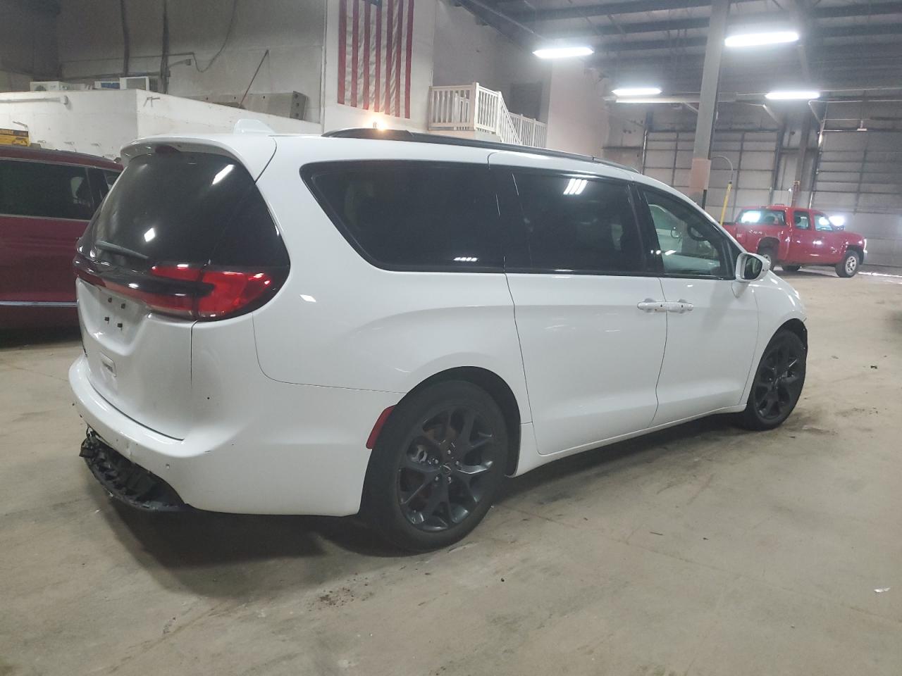 2021 Chrysler Pacifica VIN 2C4RC1BG3MR560993 Copart auction photo, front end / rear end damage thumbnail 3