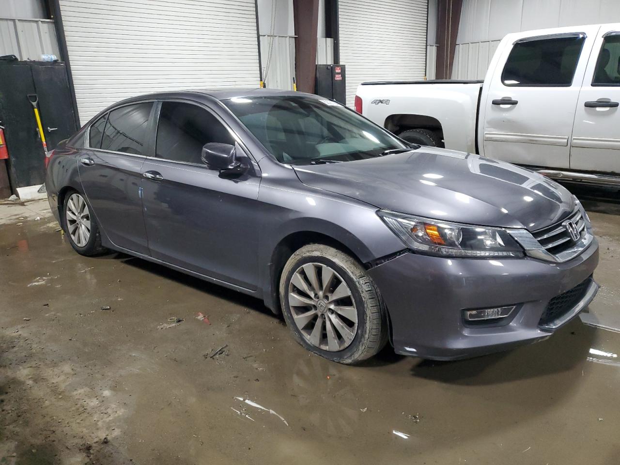 2014 Honda Accord VIN 1HGCR2F85EA157750 Copart auction photo, all over damage thumbnail 4