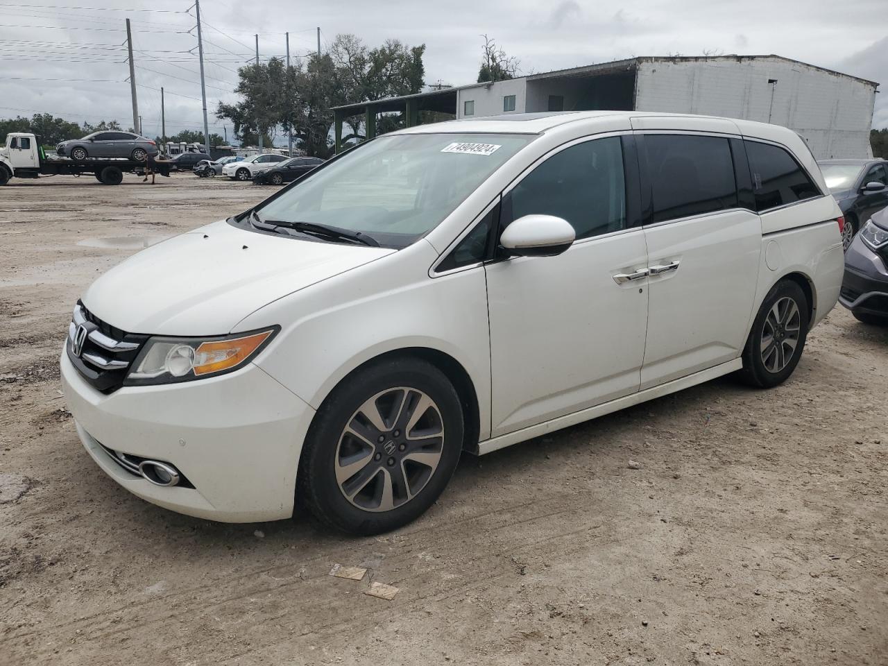 2016 Honda Odyssey VIN 5FNRL5H94GB005230
