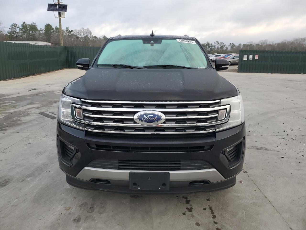 2021 Ford Expedition VIN 1FMJK1JT7MEA19405 Copart auction photo, side / minor dent/scratches damage thumbnail 5