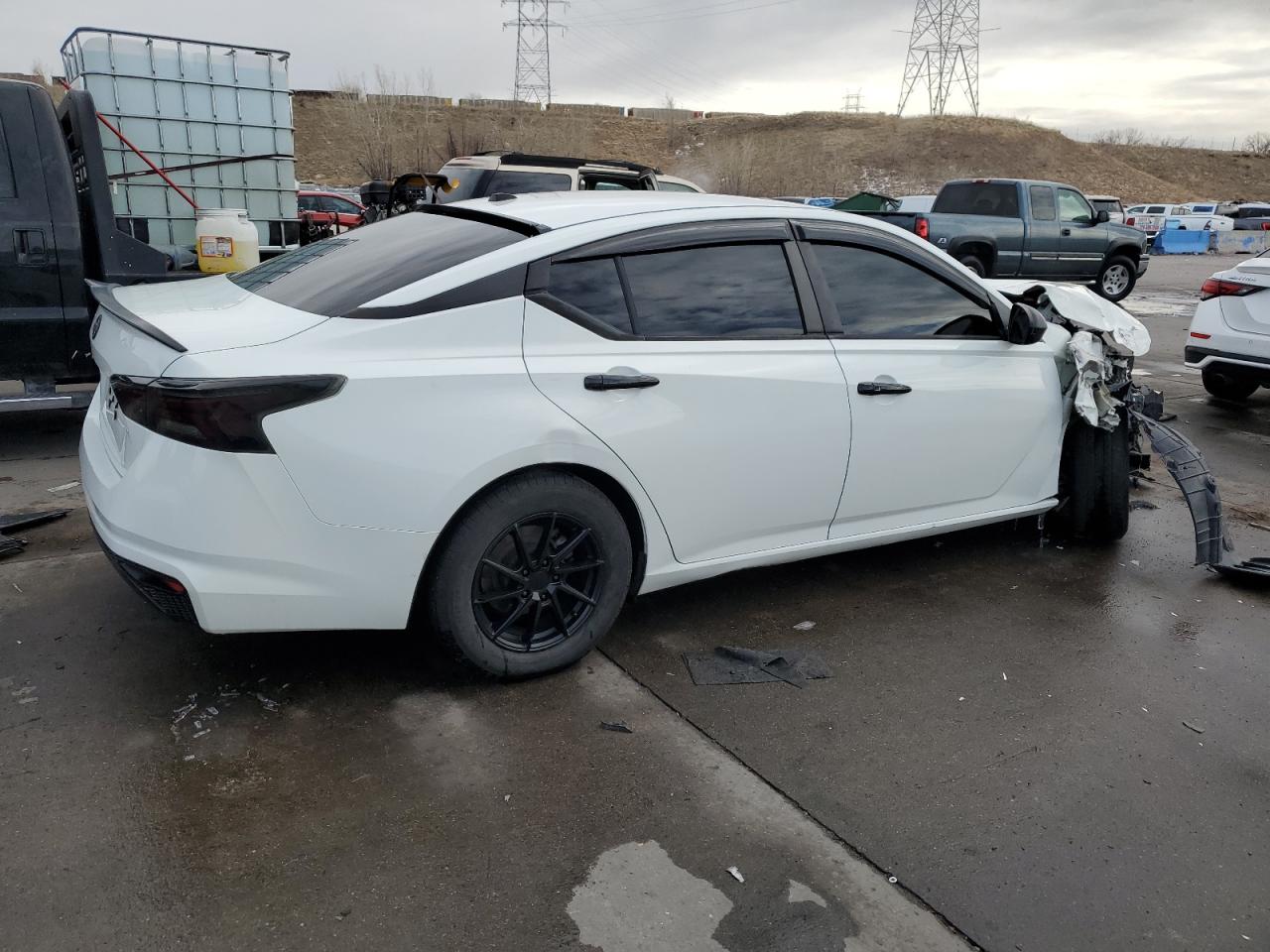 2019 Nissan Altima VIN 1N4BL4BV3KC221440 Copart auction photo, front end / side damage thumbnail 3