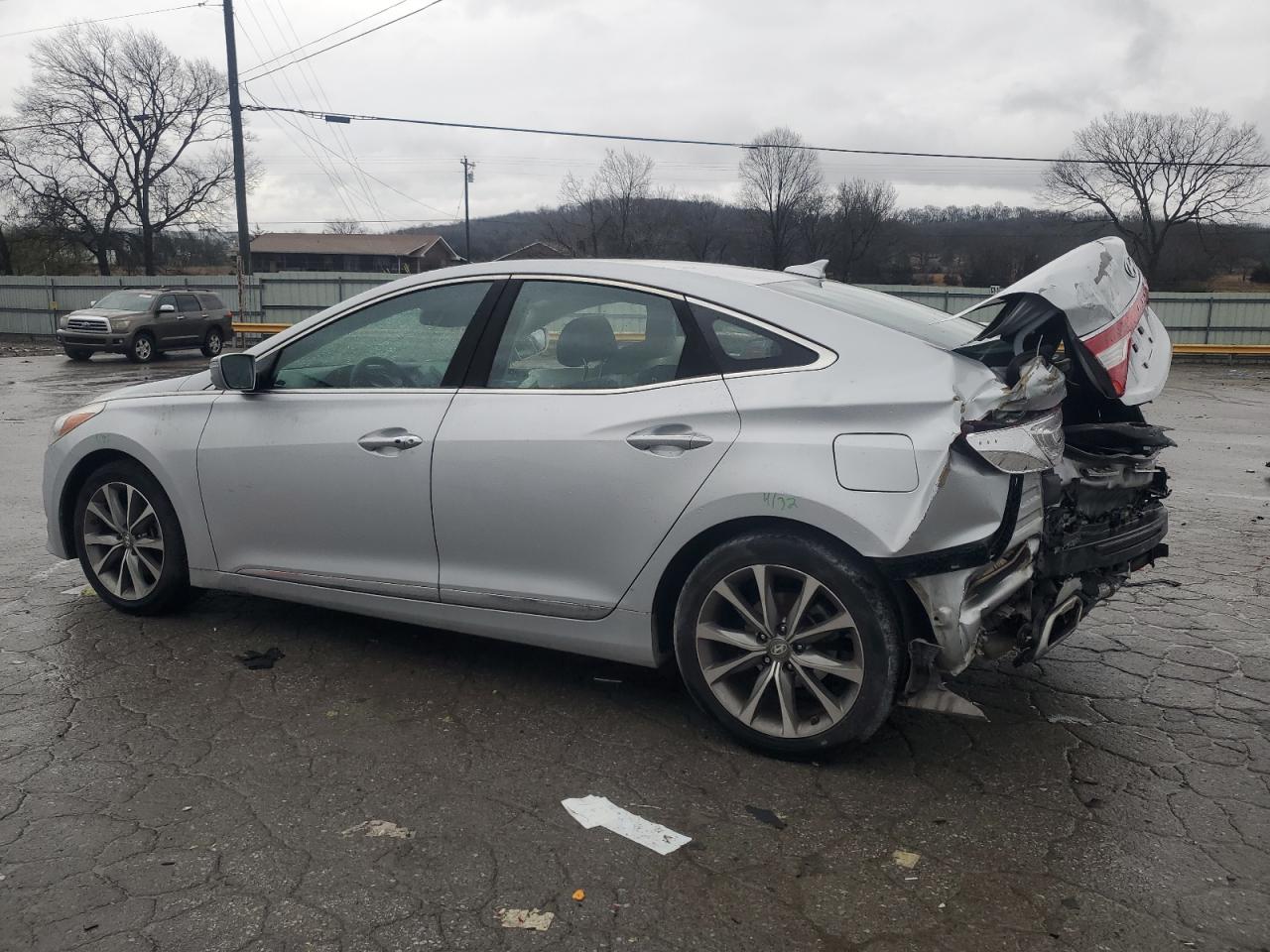 2016 Hyundai Azera VIN KMHFG4JGXGA559709 Copart auction photo, rear end / side damage thumbnail 2