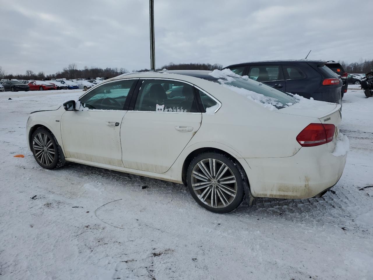 2015 Volkswagen Passat VIN 1VWBT7A36FC061066 Copart auction photo, front end damage thumbnail 2