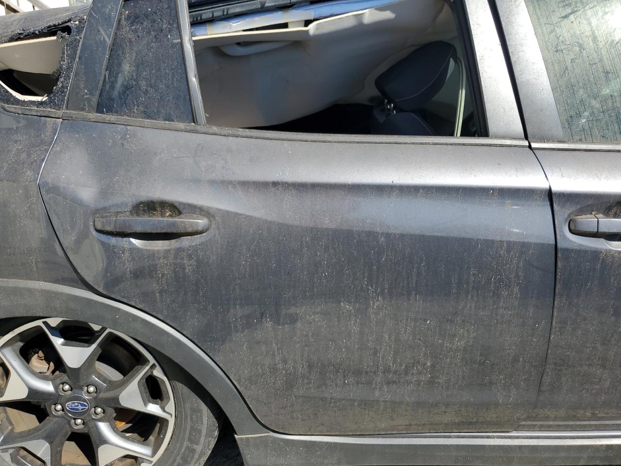 2020 Subaru XV VIN JF2GTAEC4L8236060 Copart auction photo, water/flood / top/roof damage thumbnail 10