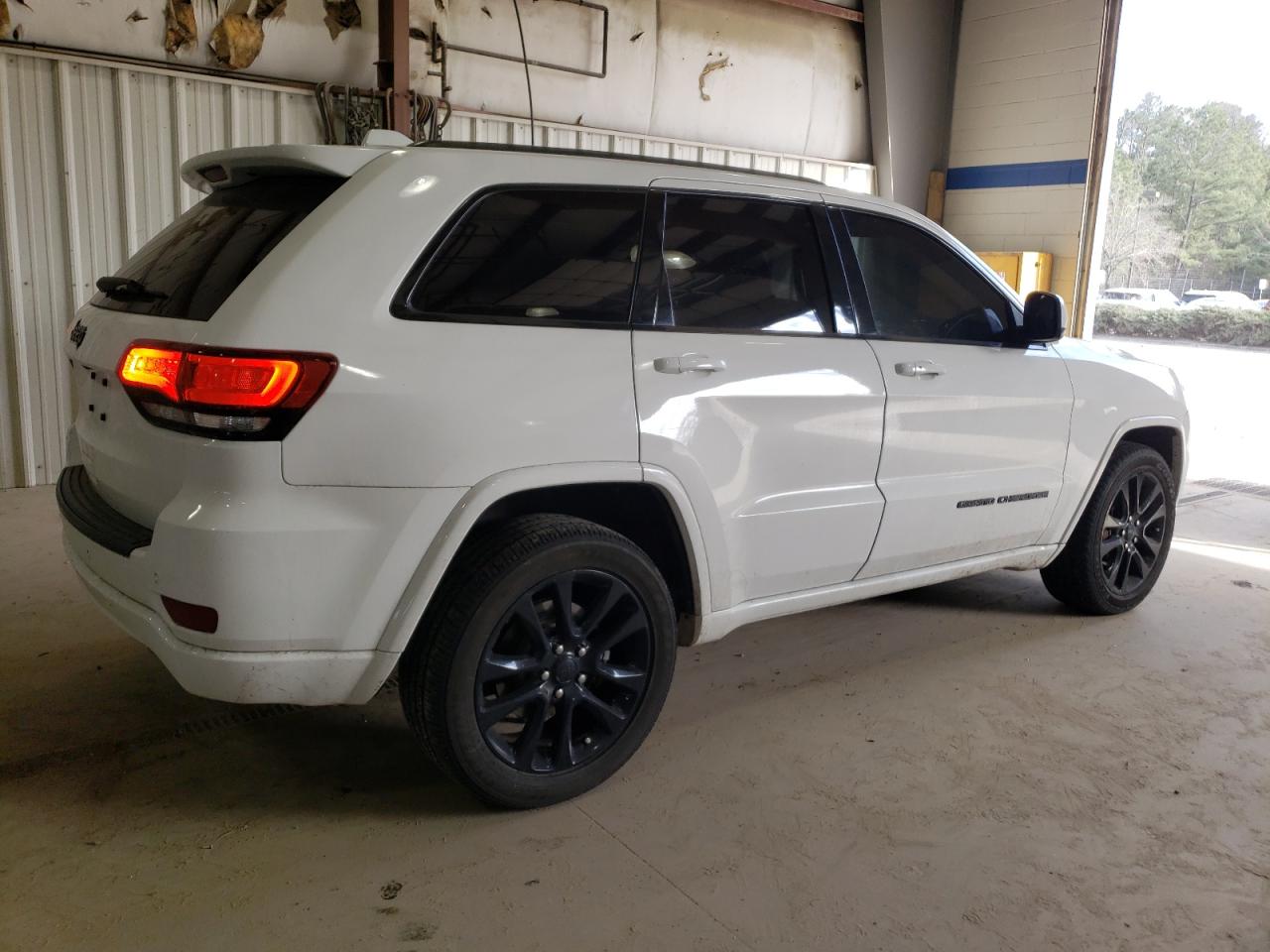 2018 Jeep Grand Cherokee VIN 1C4RJEAG6JC451060 Copart auction photo, side damage thumbnail 3