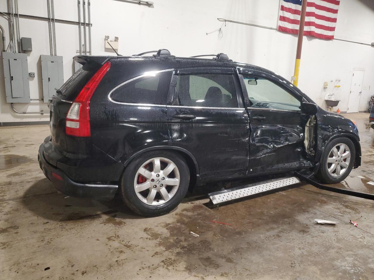 2009 Honda CR-V VIN 3CZRE48509G705741 Copart auction photo, side / front end damage thumbnail 3