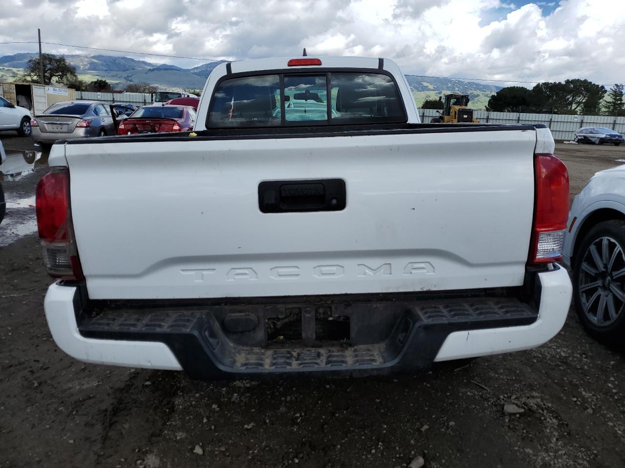 2017 Toyota Tacoma VIN 5TFRX5GN7HX096469 Copart auction photo, front end / side damage thumbnail 6