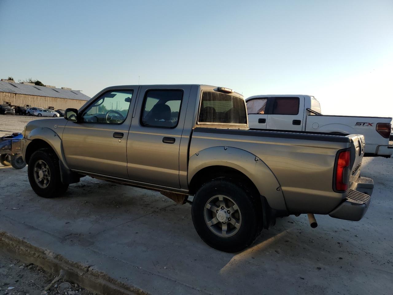 2004 Nissan Navara (Frontier) VIN 1N6ED27T74C411452 Copart auction photo, normal wear damage thumbnail 2
