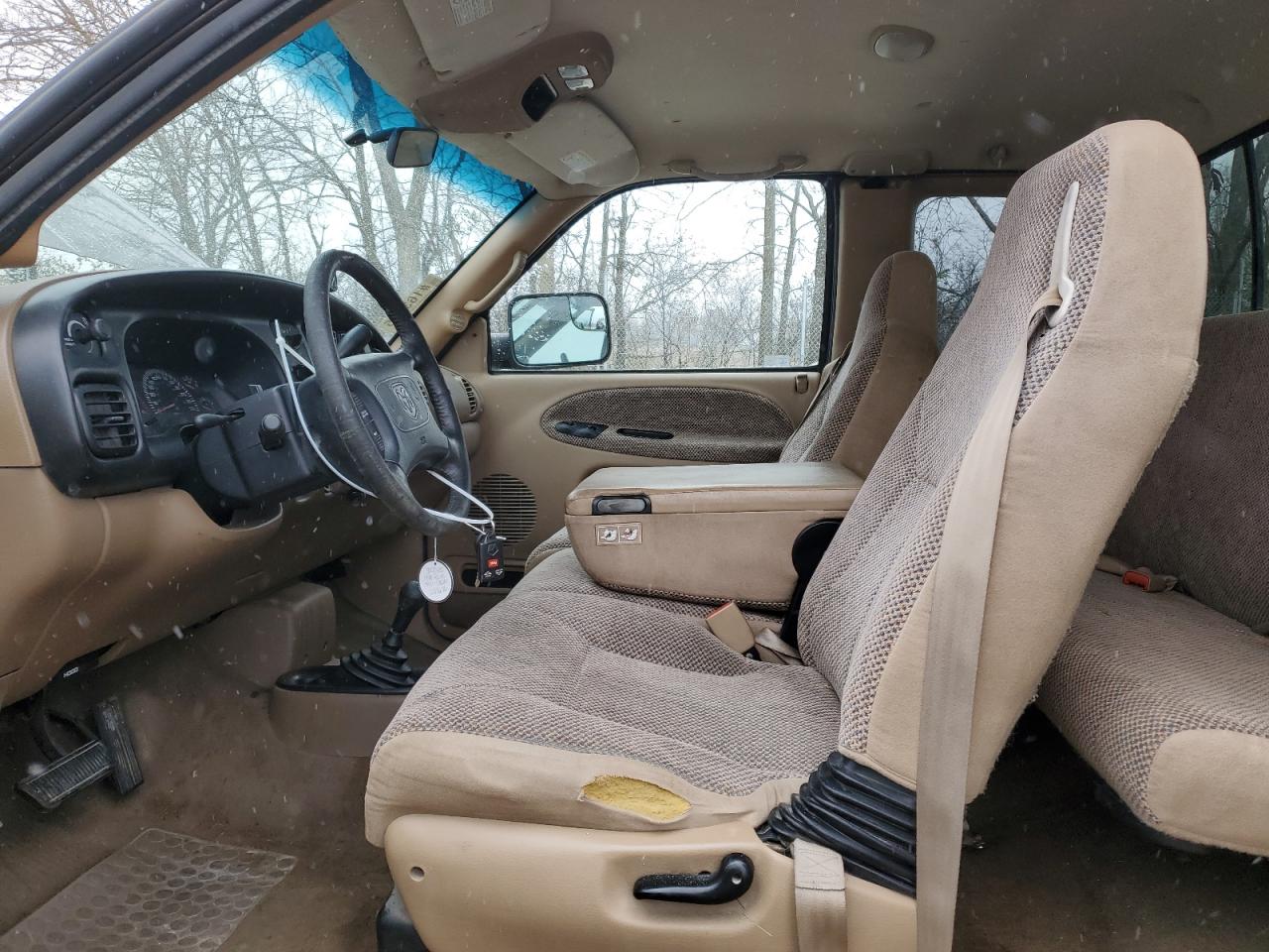 1998 Dodge RAM VIN 3B7HF13Z8WG229676 Copart auction photo, front end / side damage thumbnail 7
