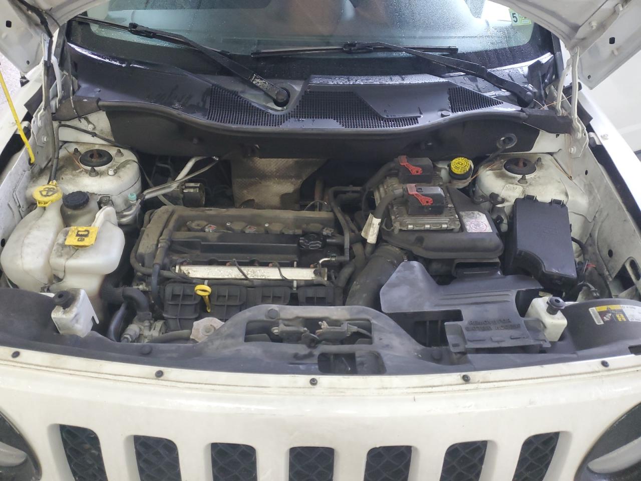 2017 Jeep Liberty (Patriot) VIN 1C4NJPBA2HD137656 Copart auction photo, all over / minor dent/scratches damage thumbnail 12