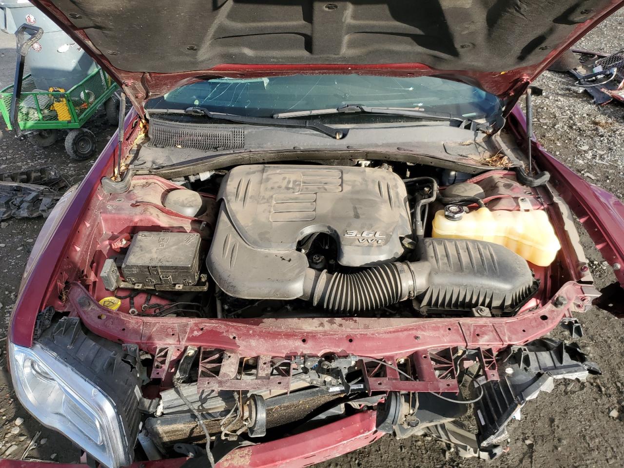 2015 Chrysler 300 VIN 2C3CCAKG7FH899579 Copart auction photo, front end / side damage thumbnail 12