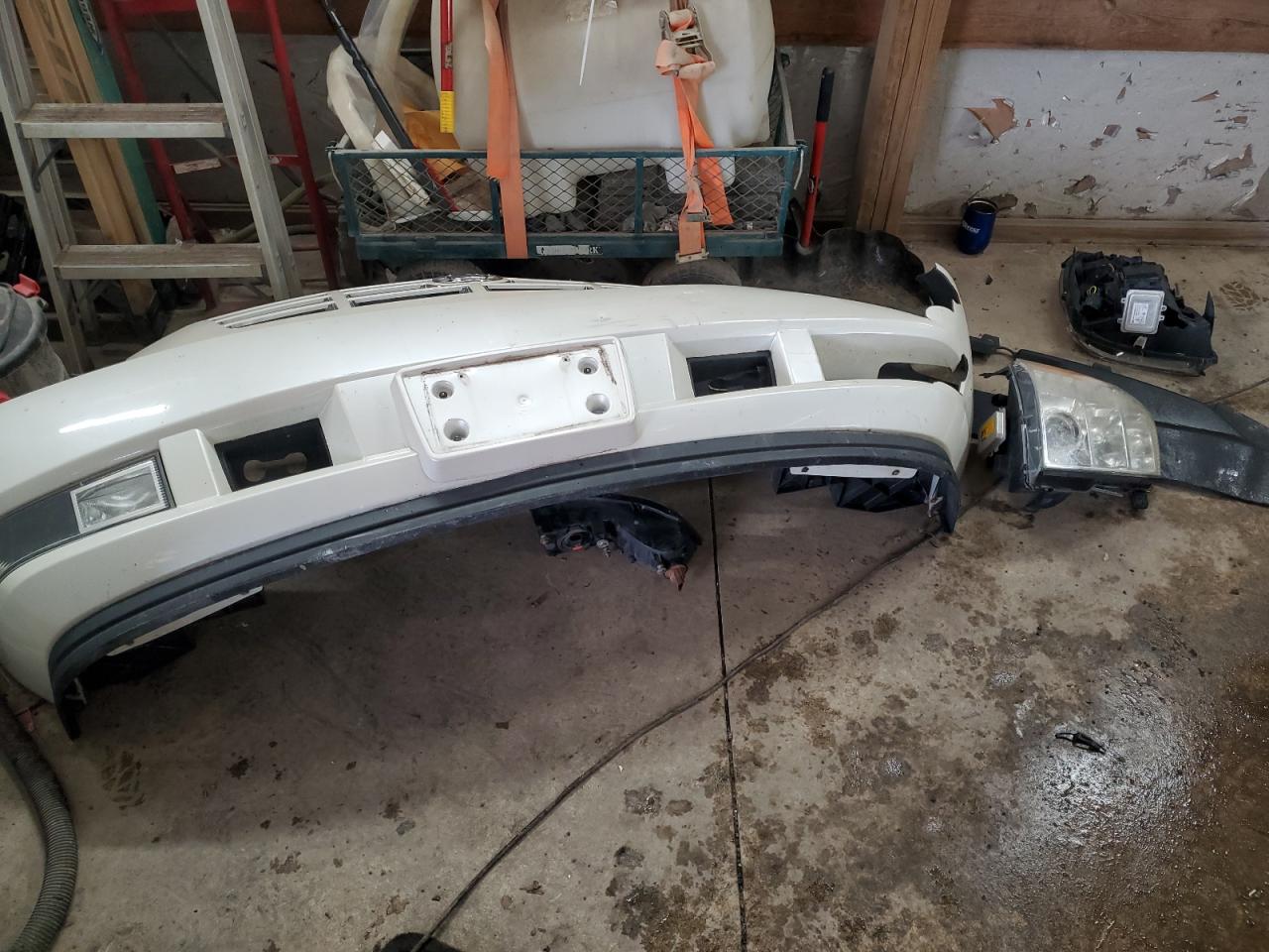 2008 Cadillac Escalade VIN 1GYFK63838R111894 Copart auction photo, front end / side damage thumbnail 13