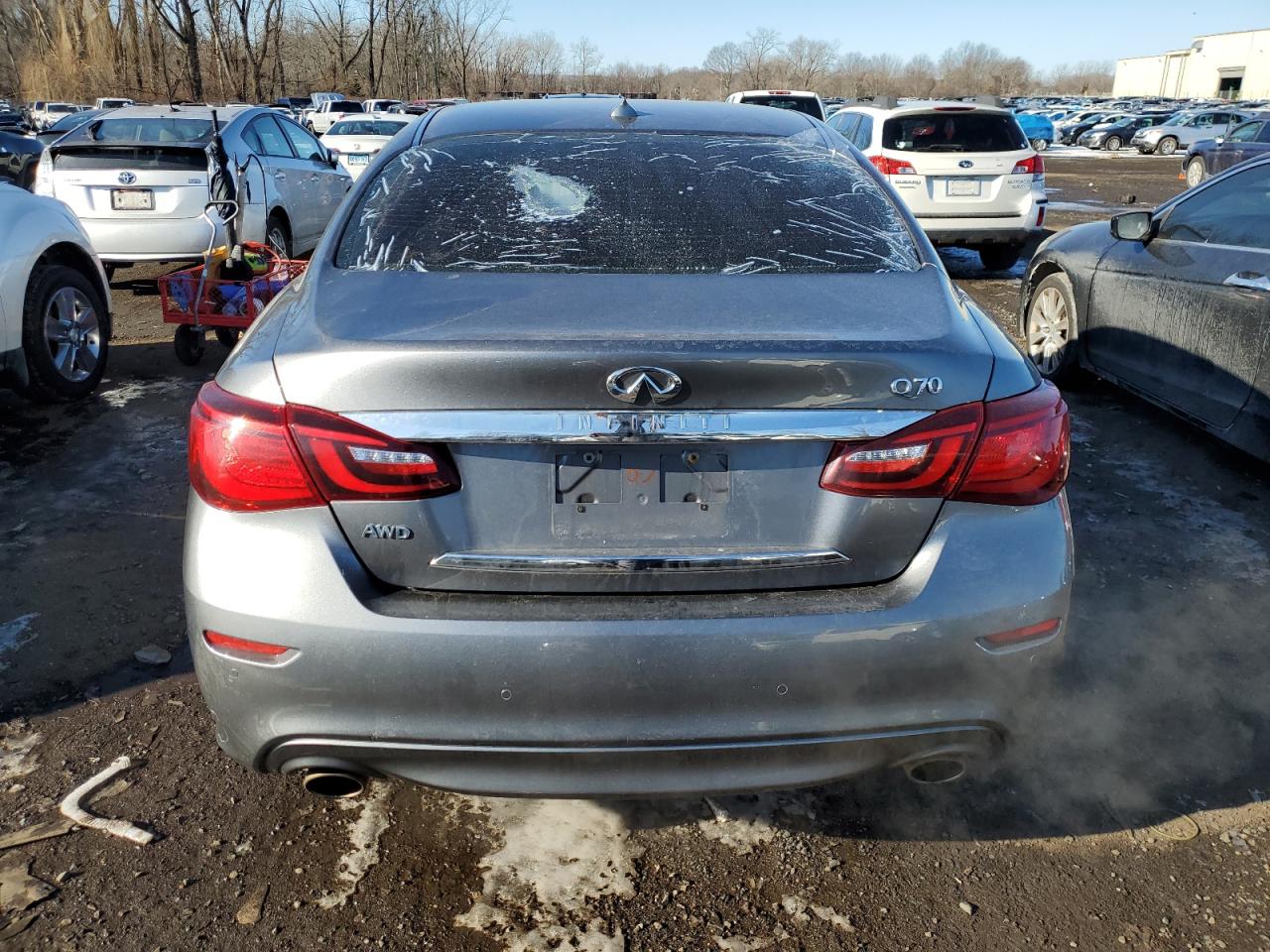 2018 Infiniti Q70 VIN JN1BY1AR4JM220498 Copart auction photo, vandalism / front end damage thumbnail 6