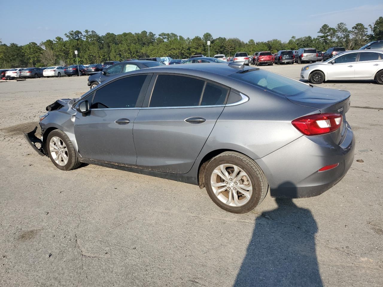 2019 Chevrolet Cruze VIN 1G1BE5SMXK7123721 Copart auction photo, front end / rear end damage thumbnail 2