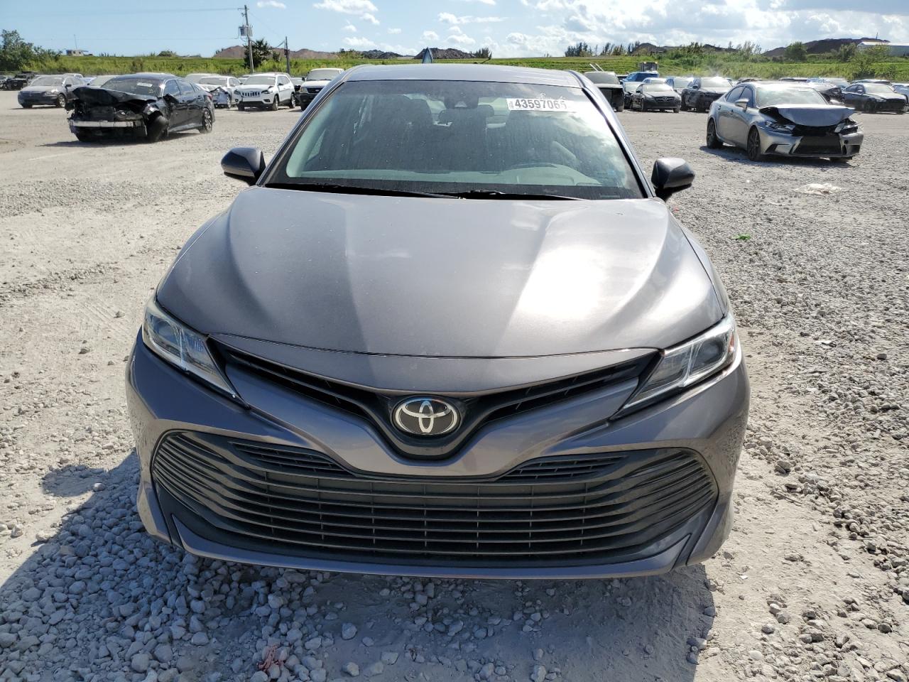 2018 Toyota Camry VIN 4T1B11HK8JU654638 Copart auction photo, side / rear end damage thumbnail 5