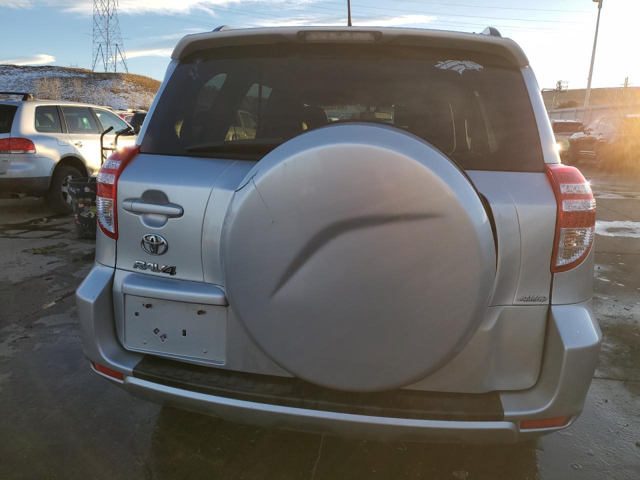 2012 Toyota RAV 4 VIN 2T3BK4DV6CW089072 Copart auction photo, front end / hail damage thumbnail 6