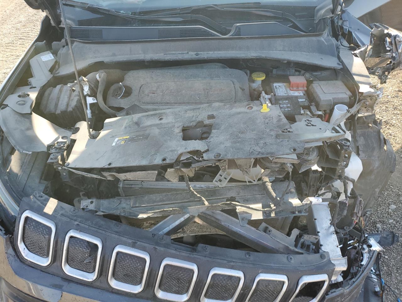 2022 Jeep Compass VIN 3C4NJCBB1NT119267 Copart auction photo, front end / side damage thumbnail 13