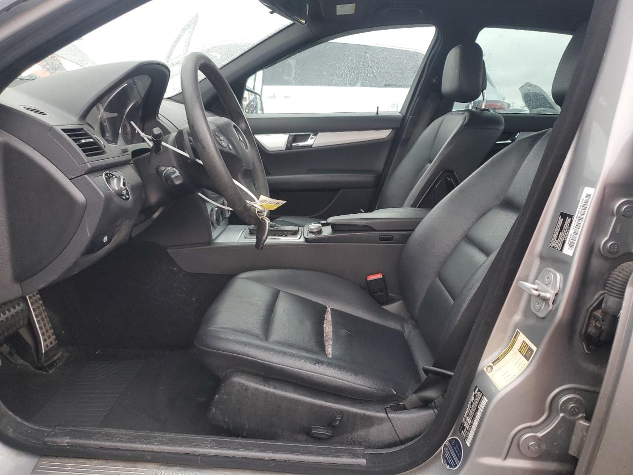 2010 Mercedes-Benz C-klasse VIN WDDGF5EBXAR101361 Copart auction photo, front end damage thumbnail 7