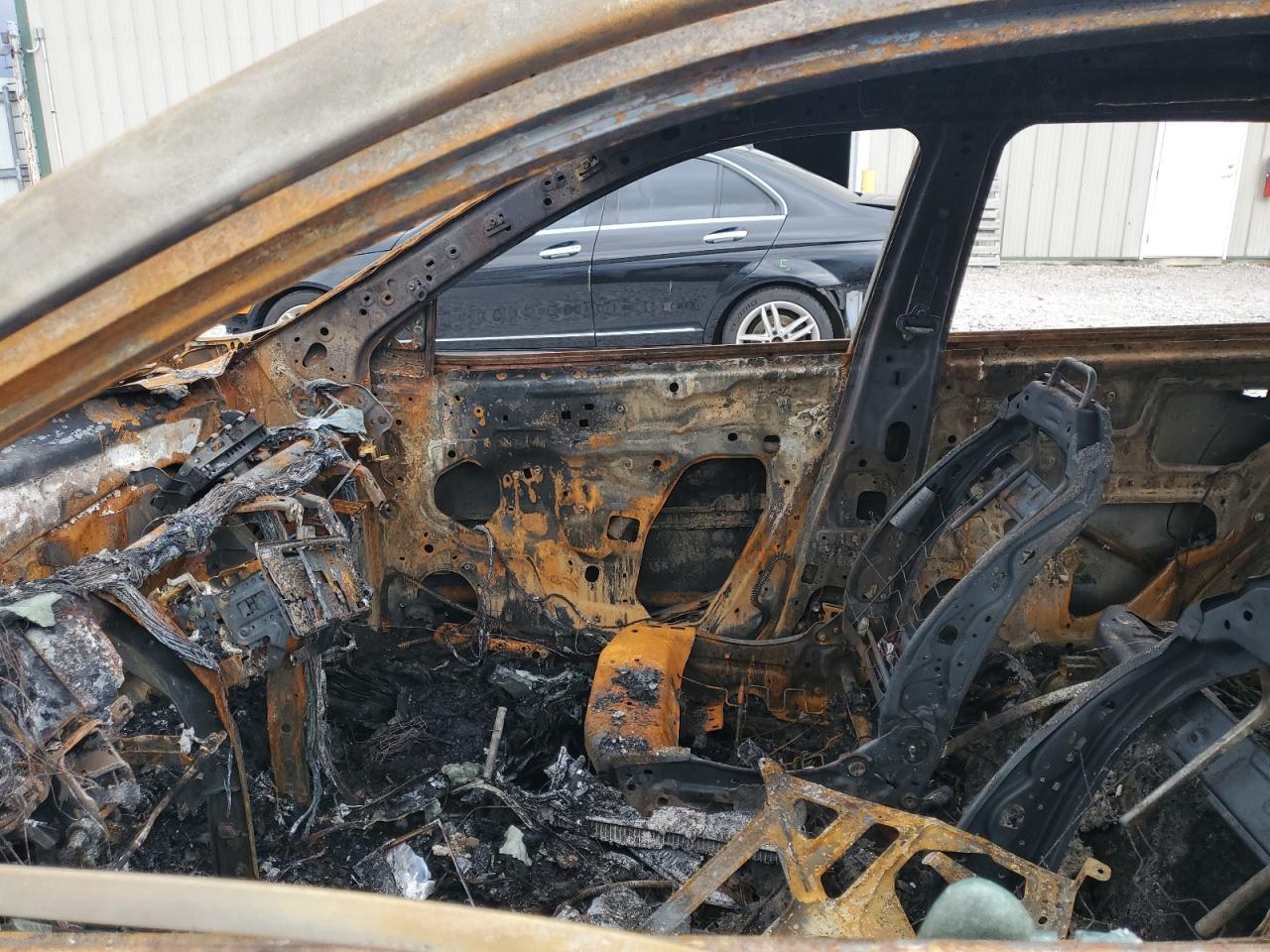 2017 Nissan Rogue VIN 5N1AT2MV0HC838841 Copart auction photo, burn damage thumbnail 7