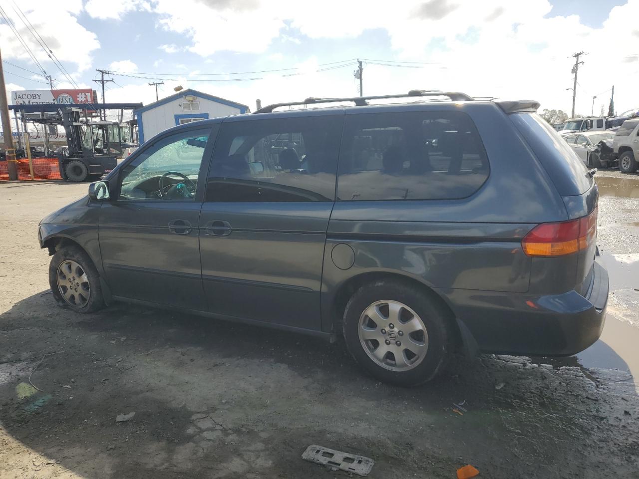2003 Honda Odyssey VIN 5FNRL18913B071172 Copart auction photo, front end damage thumbnail 2