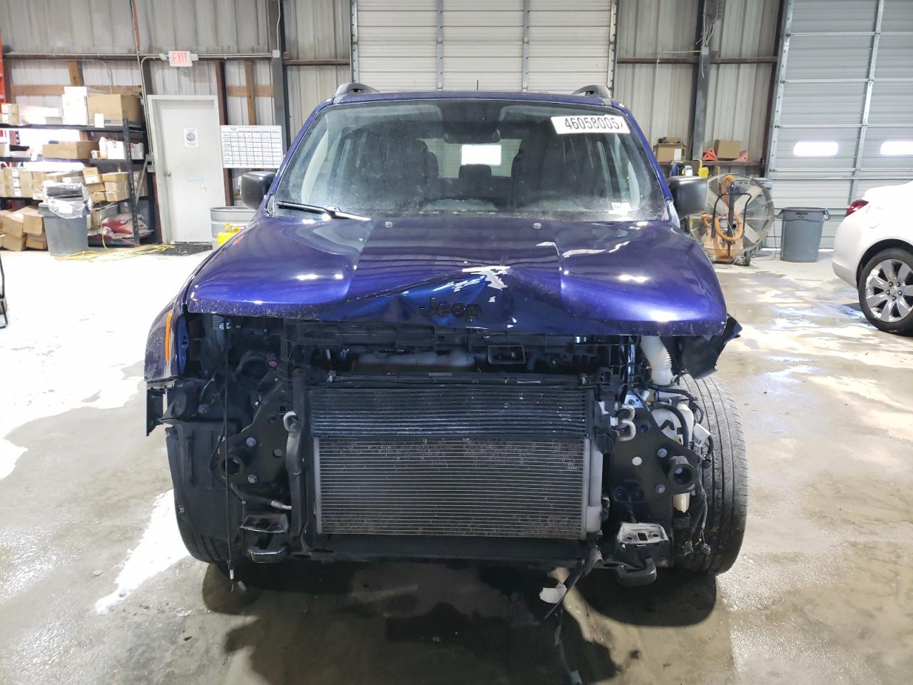 2019 Jeep Renegade VIN ZACNJBAB5KPK21165 Copart auction photo, front end / minor dent/scratches damage thumbnail 5