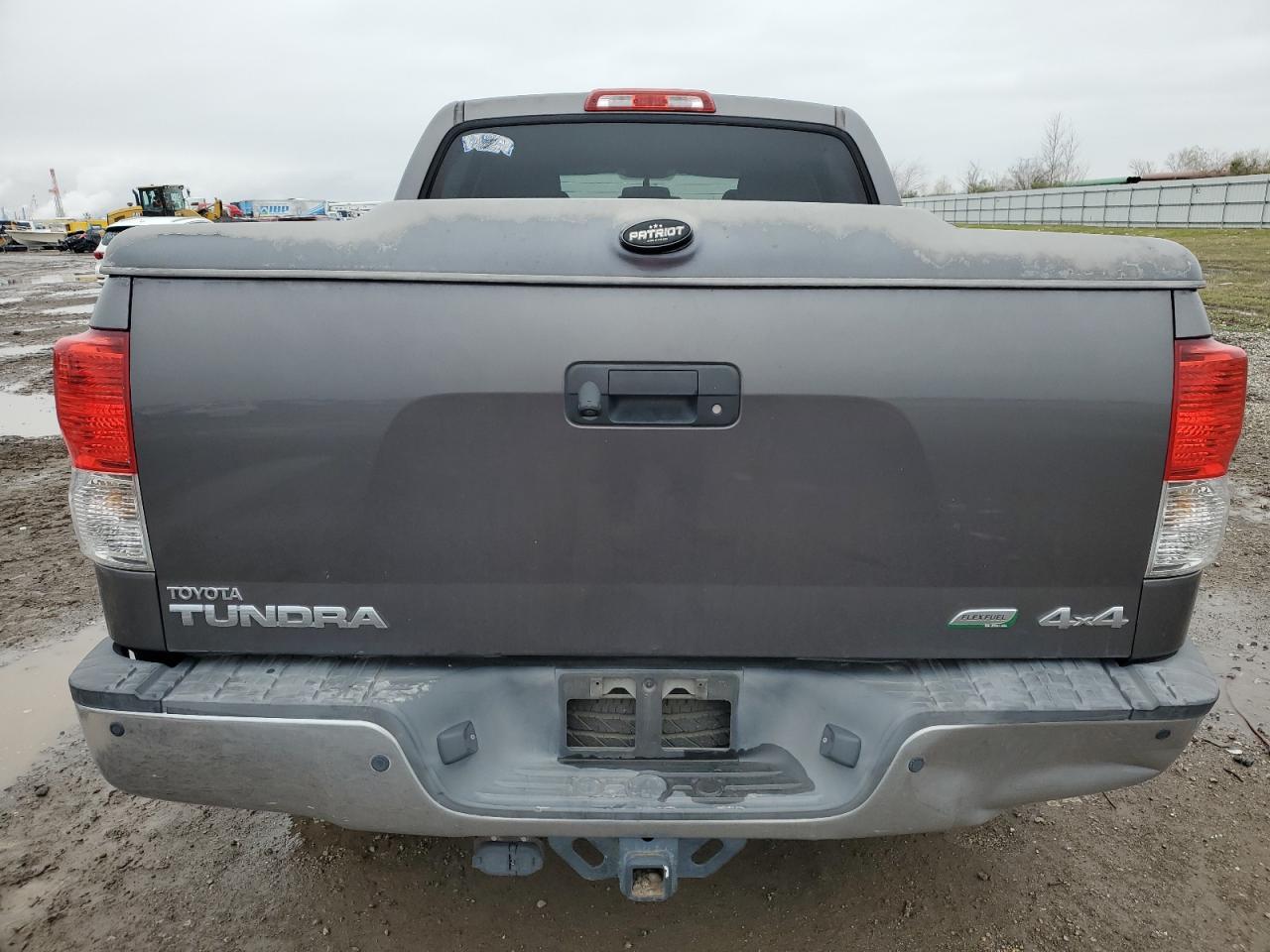 2012 Toyota Tundra VIN 5TFHW5F12CX265528 Copart auction photo, front end / side damage thumbnail 6