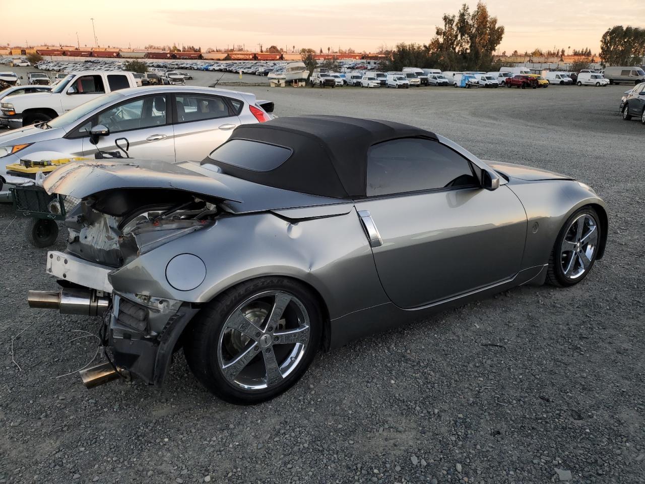 2006 Nissan 350Z VIN JN1AZ36A96M453713 Copart auction photo, rear end damage thumbnail 3