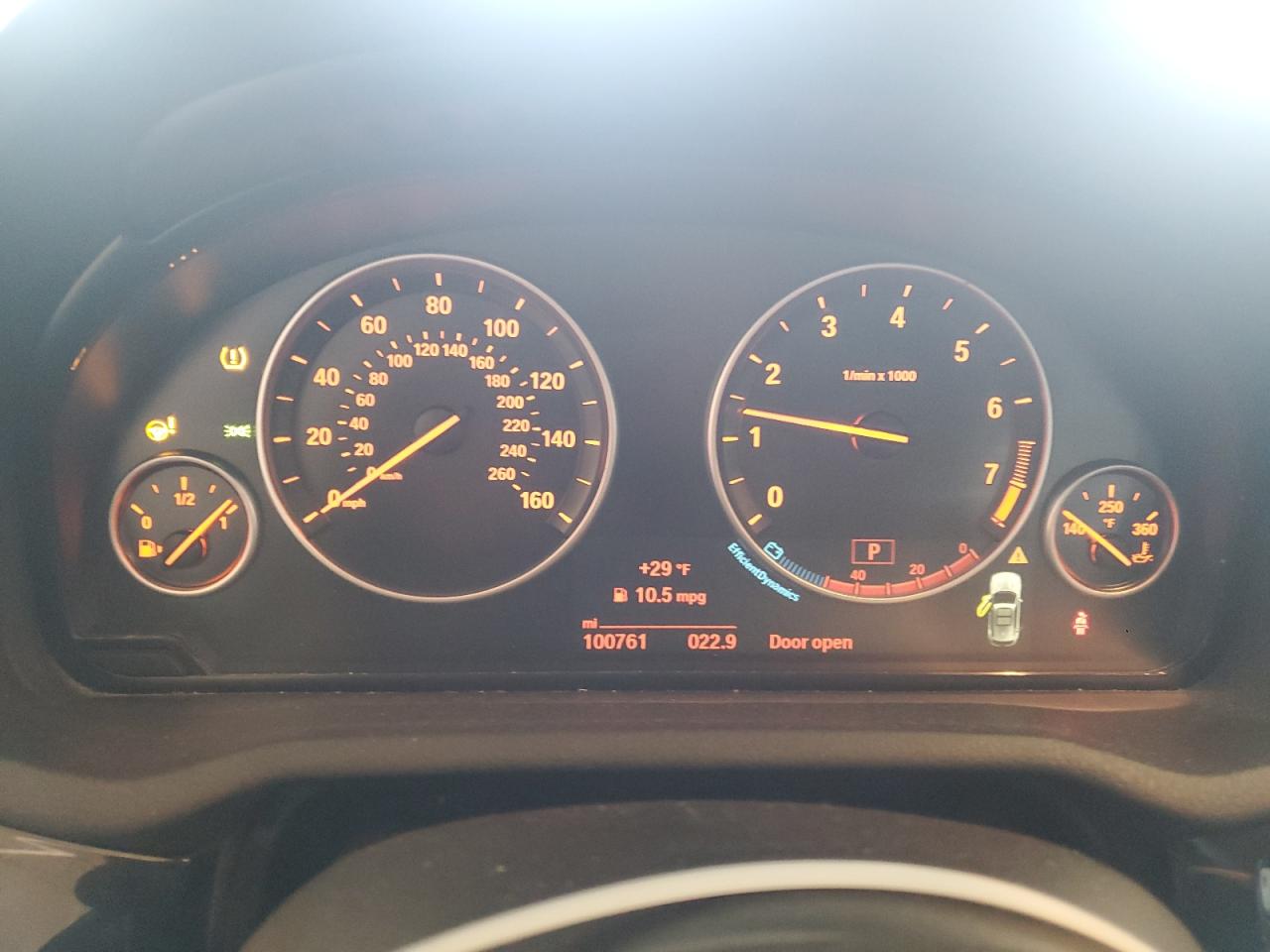 2016 BMW X3 VIN 5UXWX7C56G0S15431 Copart auction photo, front end / minor dent/scratches damage thumbnail 9