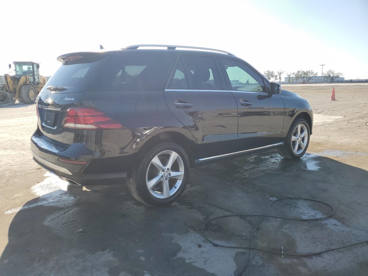 2016 Mercedes-Benz GLE VIN 4JGDA5JB5GA700981 Copart auction photo, undercarriage / side damage thumbnail 3