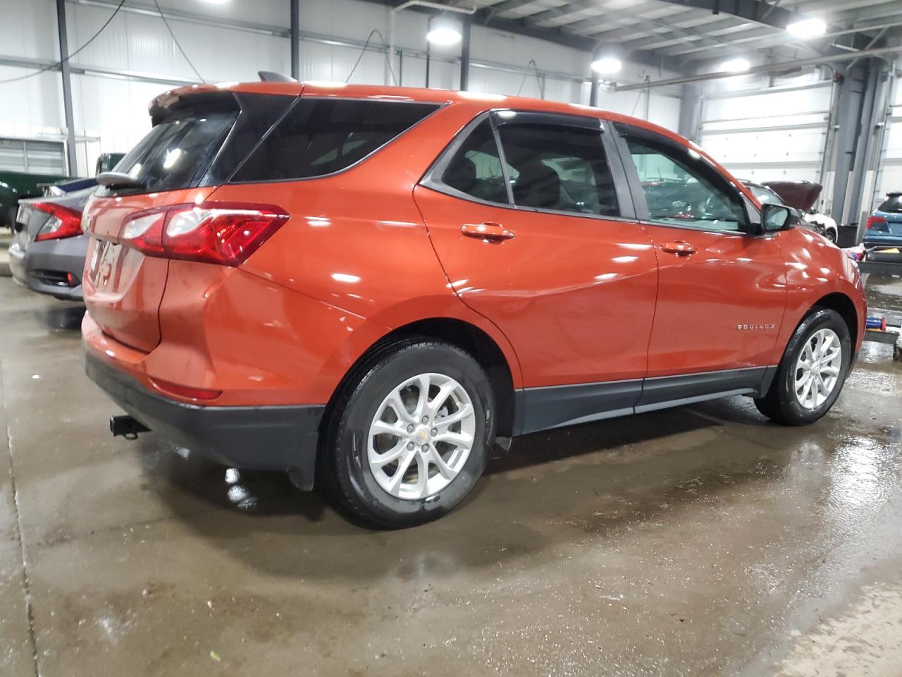 2020 Chevrolet Equinox VIN 2GNAXHEV3L6168561 Copart auction photo, front end damage thumbnail 3