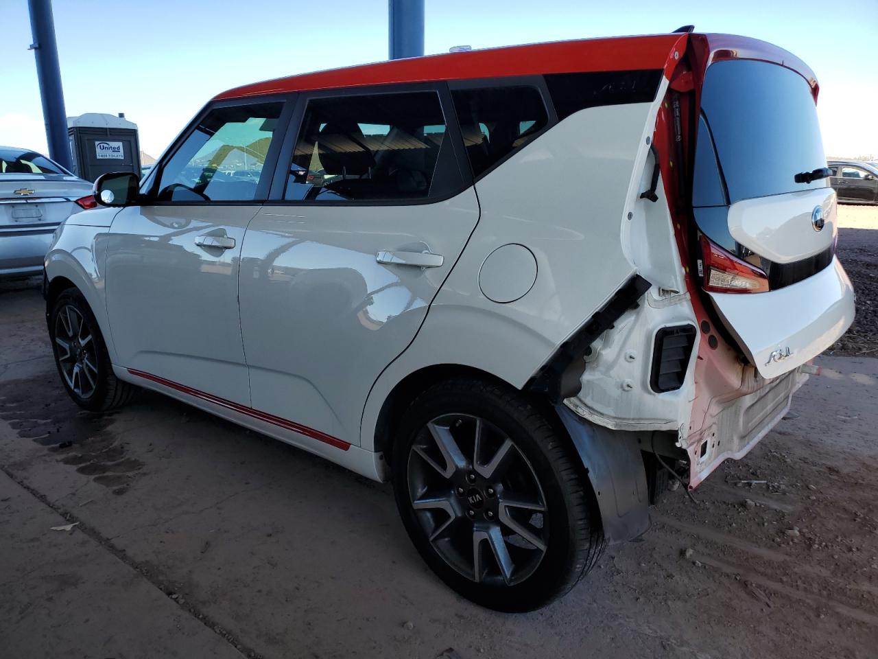 2020 KIA Soul VIN KNDJ63AU7L7074145 Copart auction photo, front end / rear end damage thumbnail 2